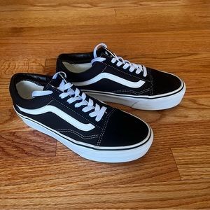 “Old Skool” platform vans